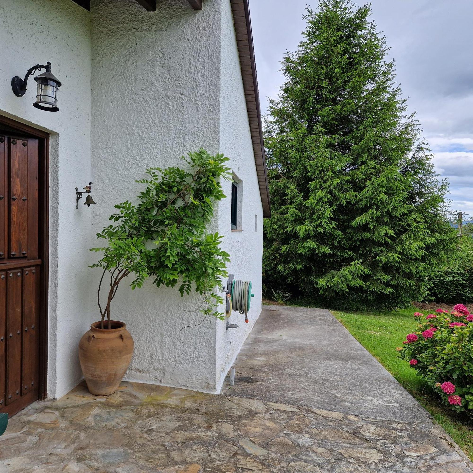 Willa Casa Benjamin Oviedo Zewnętrze zdjęcie