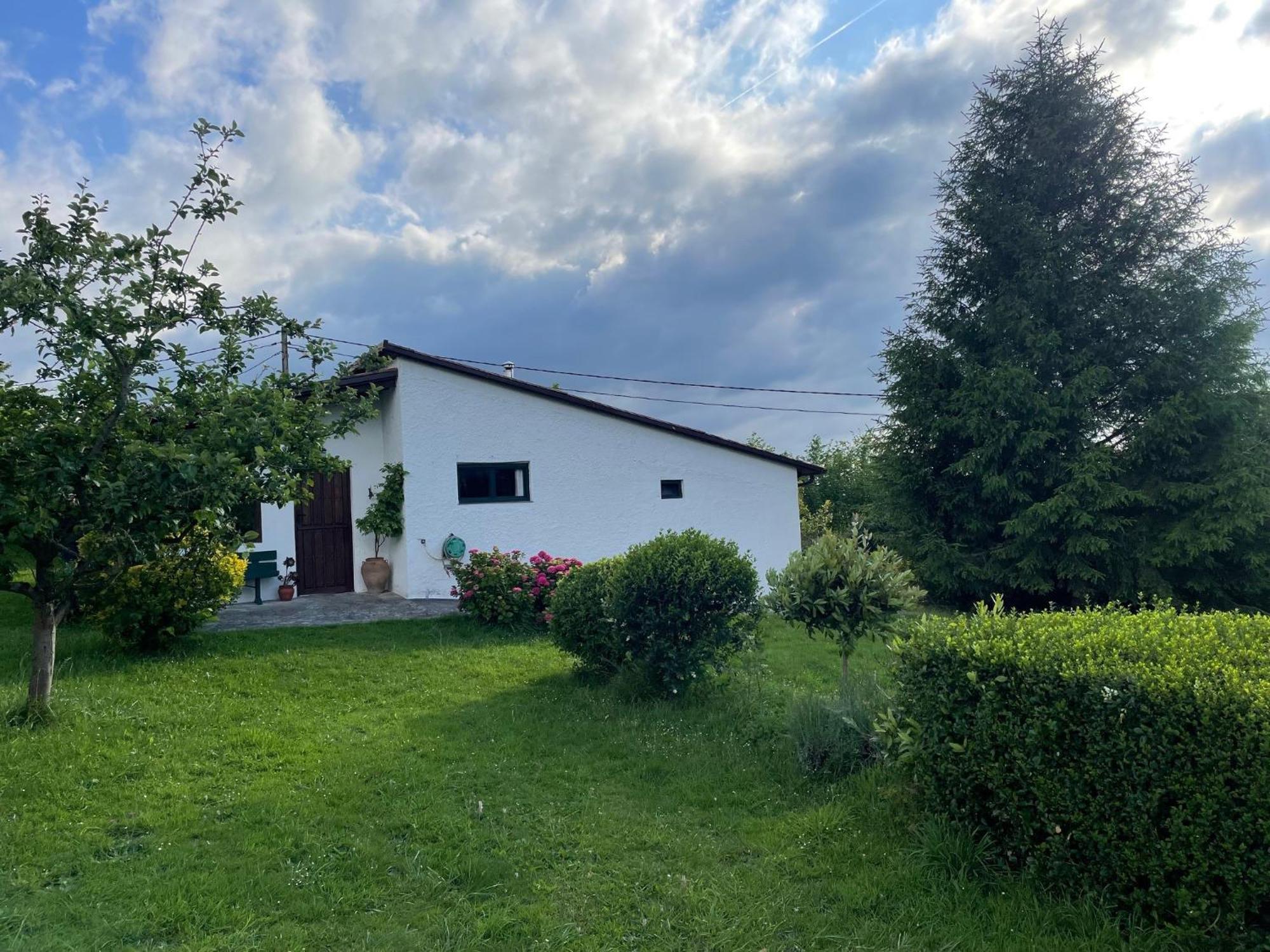 Willa Casa Benjamin Oviedo Zewnętrze zdjęcie