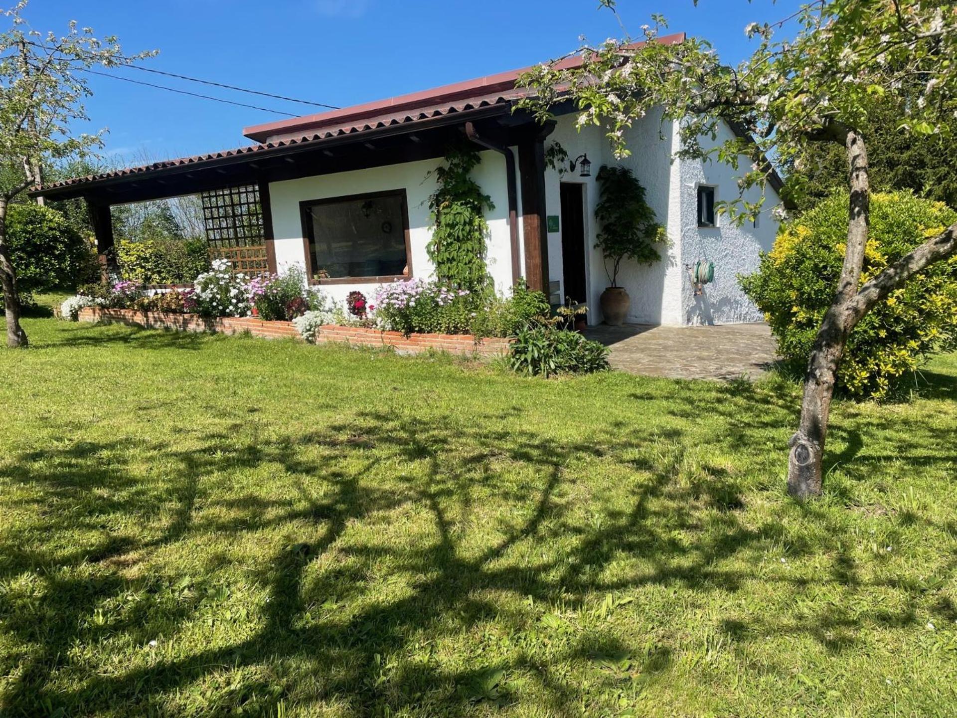Willa Casa Benjamin Oviedo Zewnętrze zdjęcie